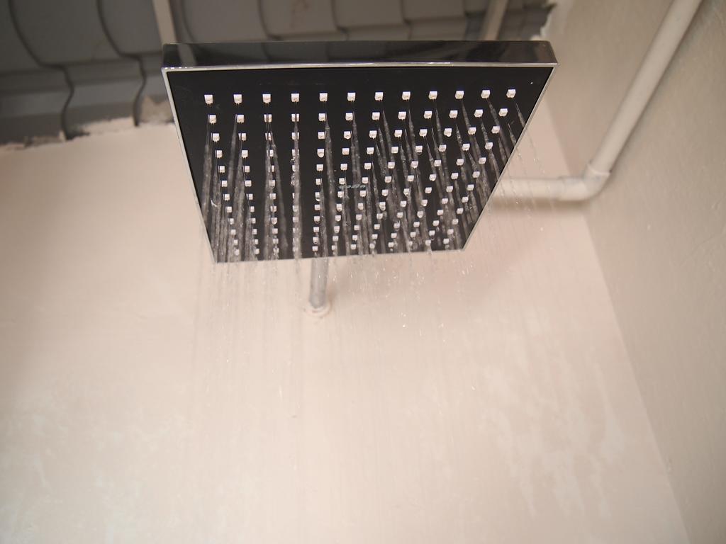 Project Uchi Ss2 Hotel Petaling Jaya Exterior foto