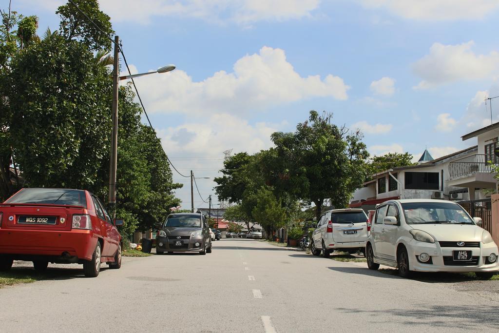 Project Uchi Ss2 Hotel Petaling Jaya Exterior foto